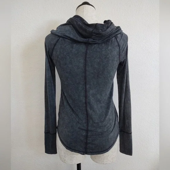 Free People We The Free  Cosmo Cowl Neck Top Long Sleeve Gray Size XS - Picture 5 of 11